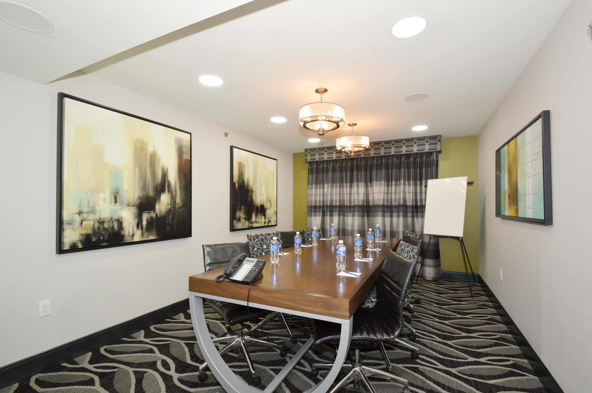 Best Western Plus Laguardia Airport Hotel New York Afaceri foto